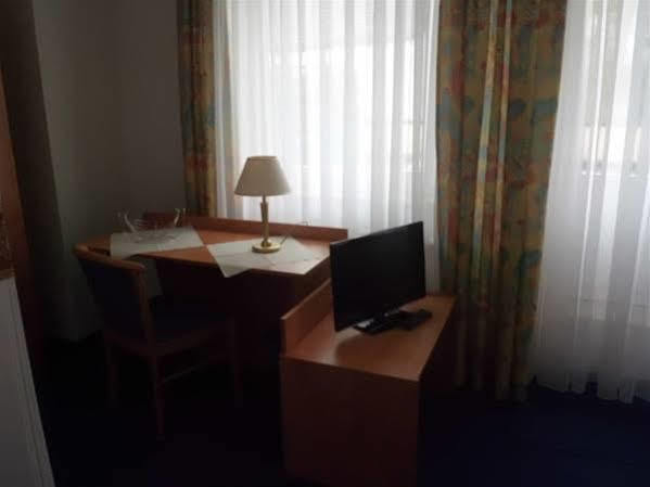 Hotel Zur Altstadt سيل المظهر الخارجي الصورة